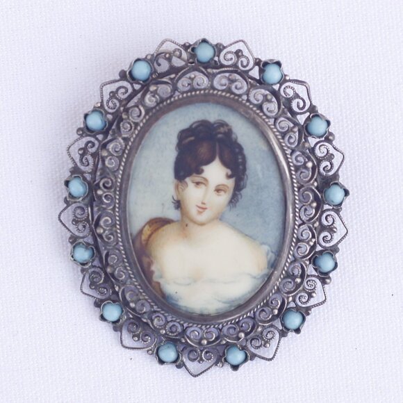 Antique miniature watercolour portrait brooch in 800 silver frame - Picture 1 of 10